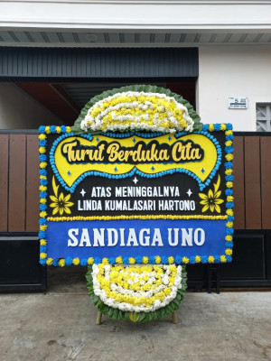 Papan Bunga Duka di Simpang Kramat